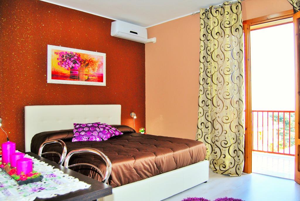 Etna En Vie Bed & Breakfast Zafferana Etnea Bilik gambar